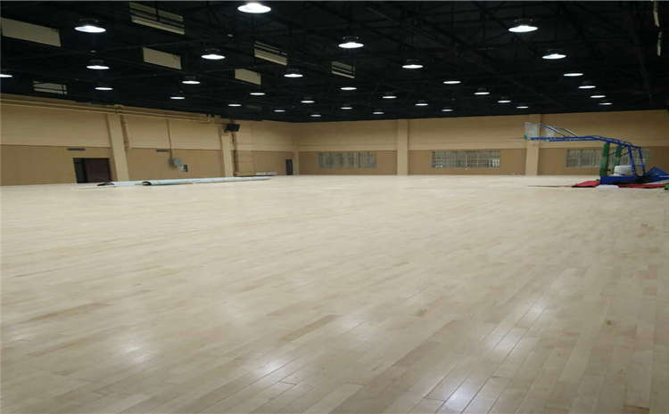 硬木企口風雨操場運動地板施工技術(shù)方案