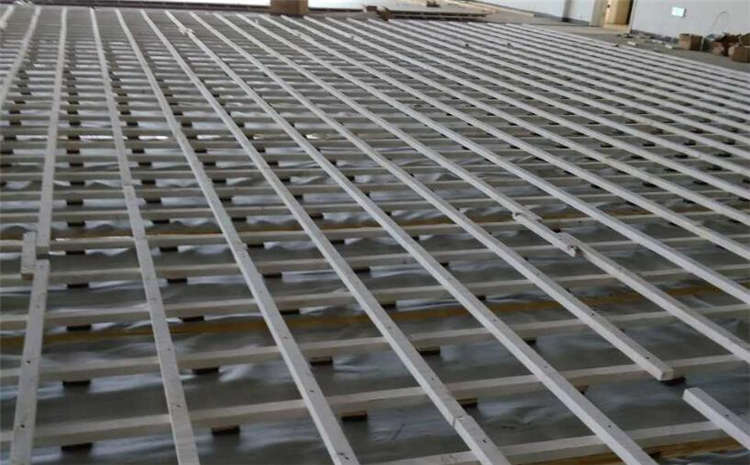 柞木風雨操場運動地板結構