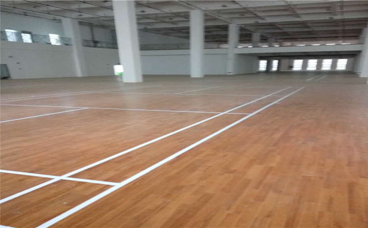 22厚舞臺(tái)木地板哪個(gè)牌子好?