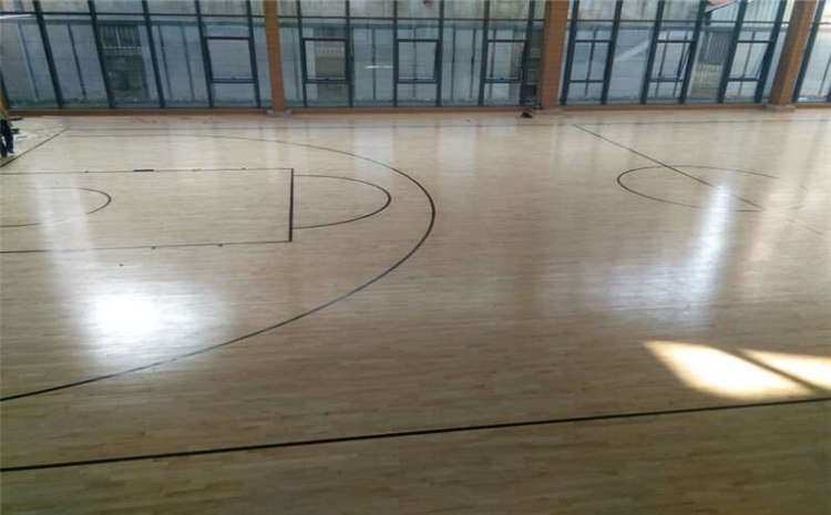 硬木企口體育館木地板廠家去哪找？