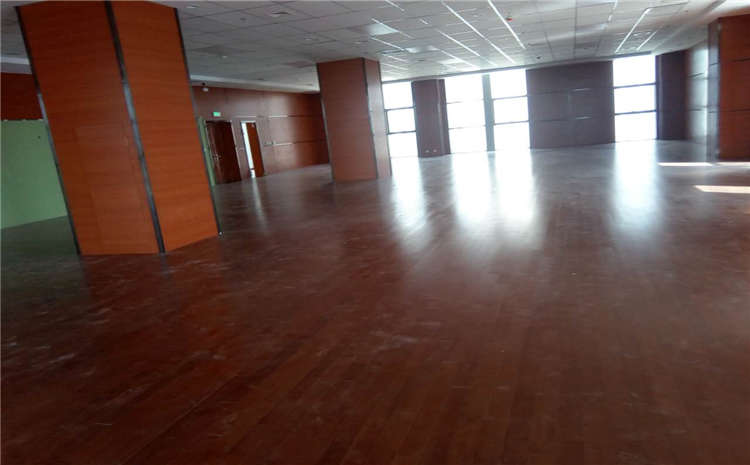 籃球場(chǎng)木地板配色