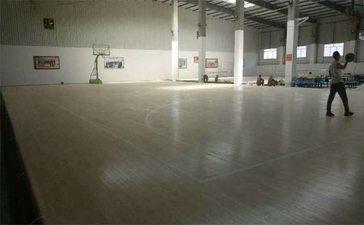 青海楓木實木運動地板多少錢一平方