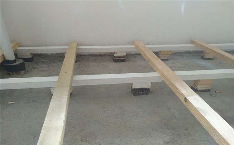 20厚籃球場實(shí)木地板每平米價(jià)格