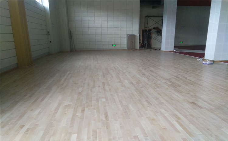 排球場(chǎng)館木地板如何畫線？