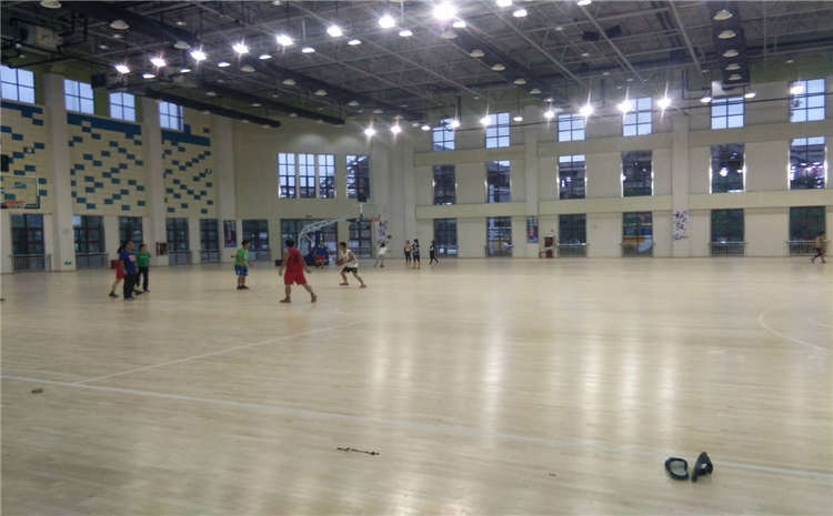 指接板風雨操場地板哪個品牌好?