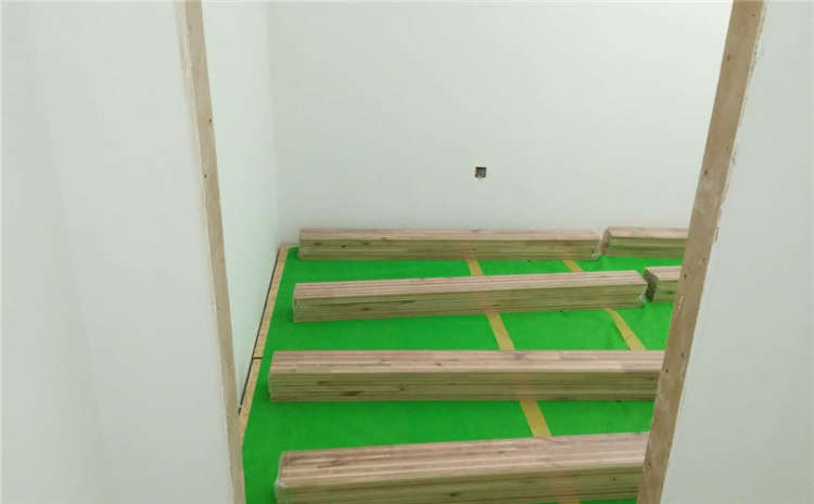 五角楓實木運動地板價格