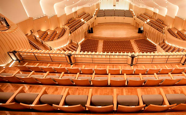 24厚乒乓球館木地板怎么翻新