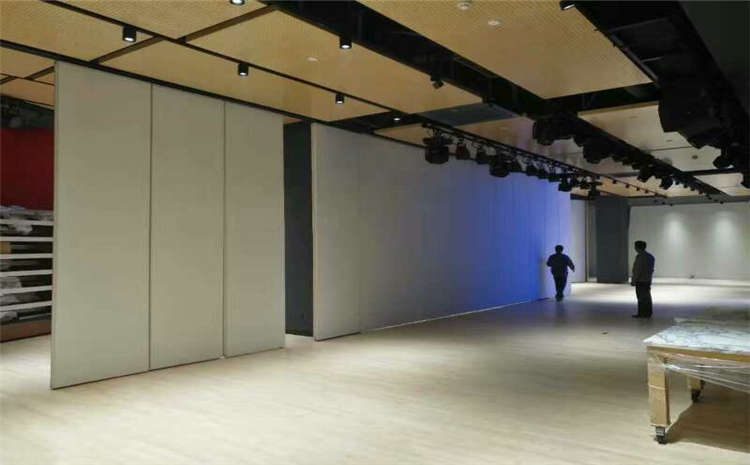 松木籃球館木地板雙層龍骨結(jié)構(gòu)