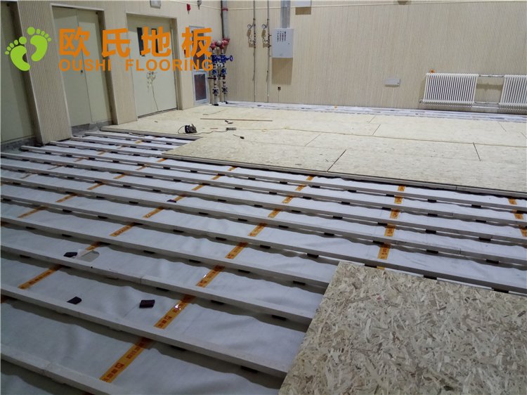 北京門頭溝上悅居配套中學籃球館木地板