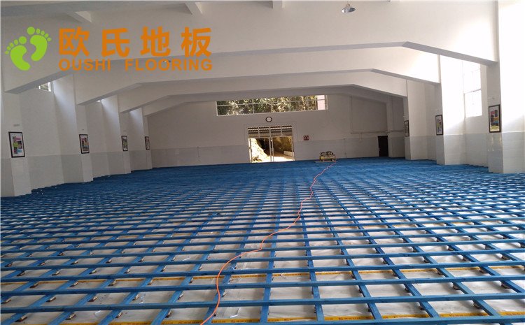 云南省紅河州個舊市綠春小學(xué)體育館木地板項目——?dú)W氏實木運(yùn)動地板
