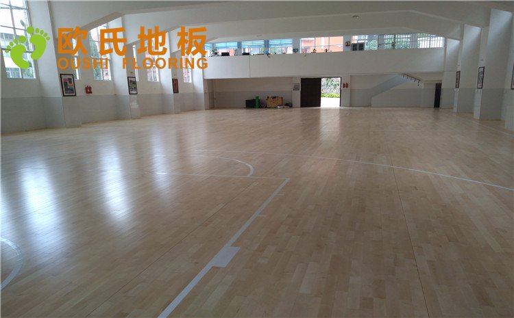 云南省紅河州個舊市綠春小學(xué)體育館木地板項目——?dú)W氏實木運(yùn)動地板