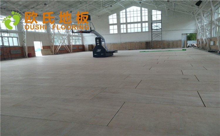 內蒙古呼和浩特賽罕區師范大學體育學院訓練館運動木地板項目—歐氏實木運動地板